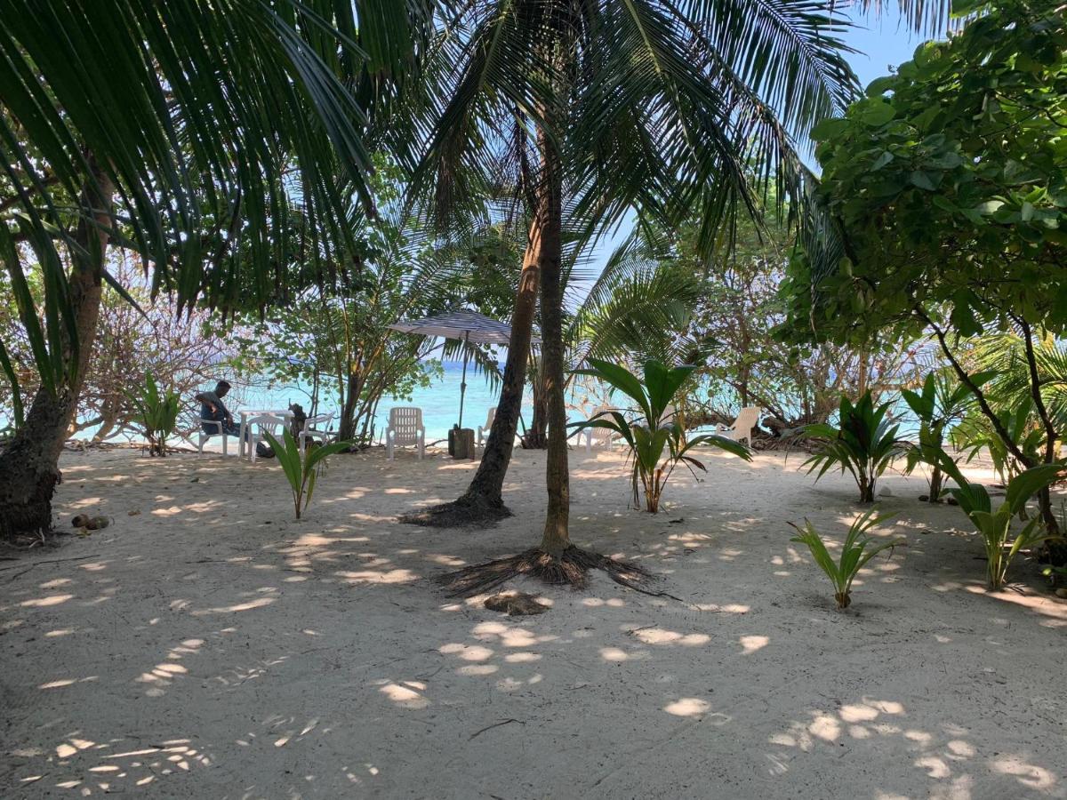 Fulidhoo La Perla Guest House Exterior photo